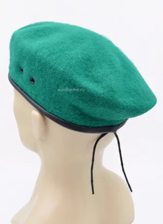 Берет зелёный бесшовный